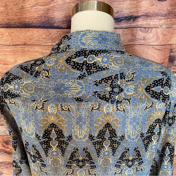 Studio C Plus Button Down Shirt - Picture 7 of 10